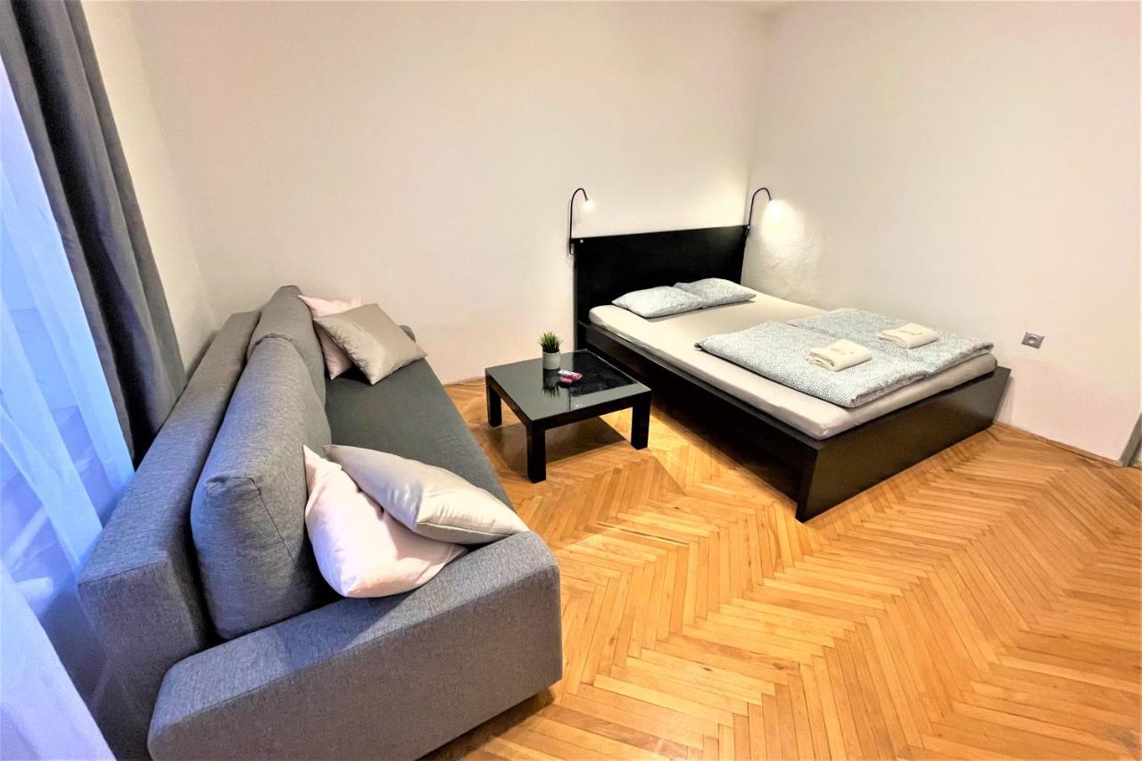 Apartment Helen - Old Town, Ac Μπρατισλάβα Εξωτερικό φωτογραφία