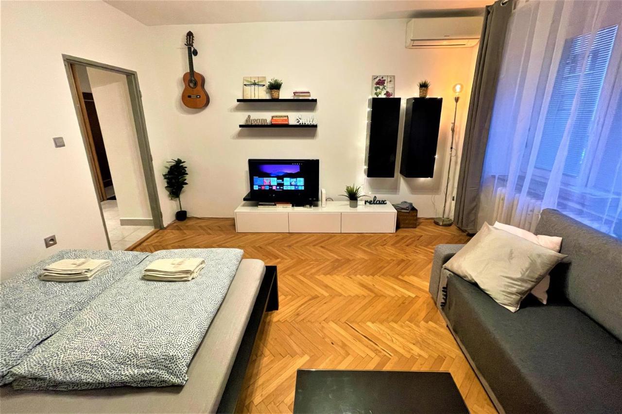 Apartment Helen - Old Town, Ac Μπρατισλάβα Εξωτερικό φωτογραφία