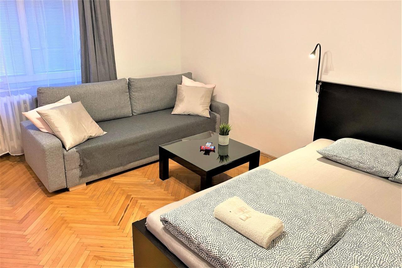 Apartment Helen - Old Town, Ac Μπρατισλάβα Εξωτερικό φωτογραφία
