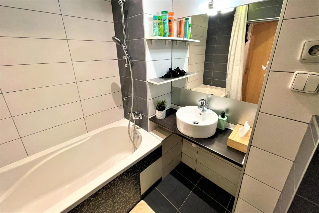 Apartment Helen - Old Town, Ac Μπρατισλάβα Εξωτερικό φωτογραφία